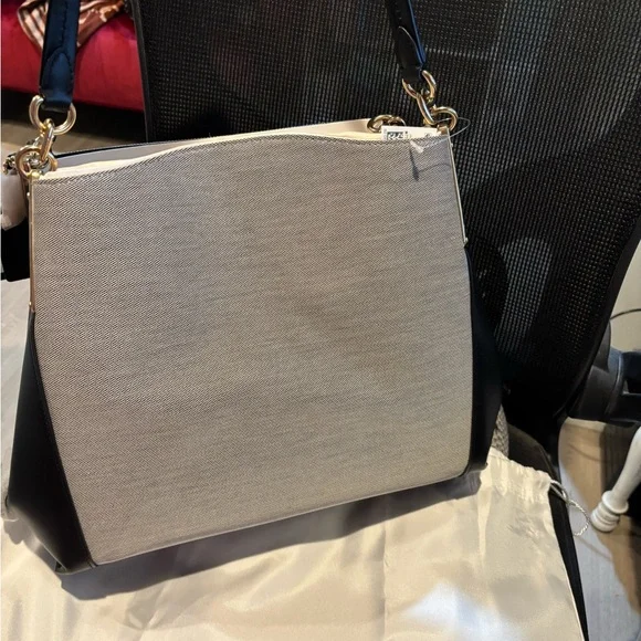 Coach Dalton Bag 31 with Coach Badge - Picture 12 of 15